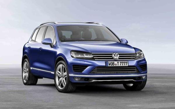 2014 Geneva Motor Show Witness Launch of Face- lifted Volkswagen Polo