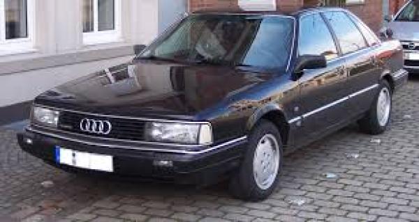 Audi 200 