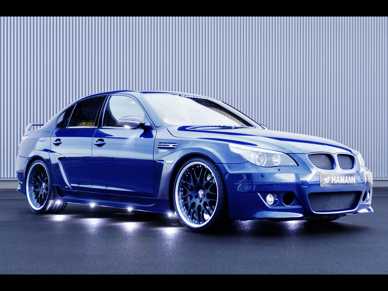 BMW 5 M5 blue