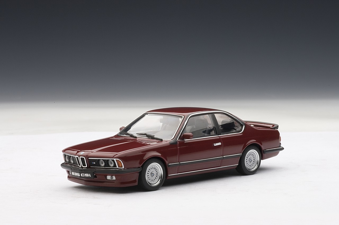 BMW M 635 red