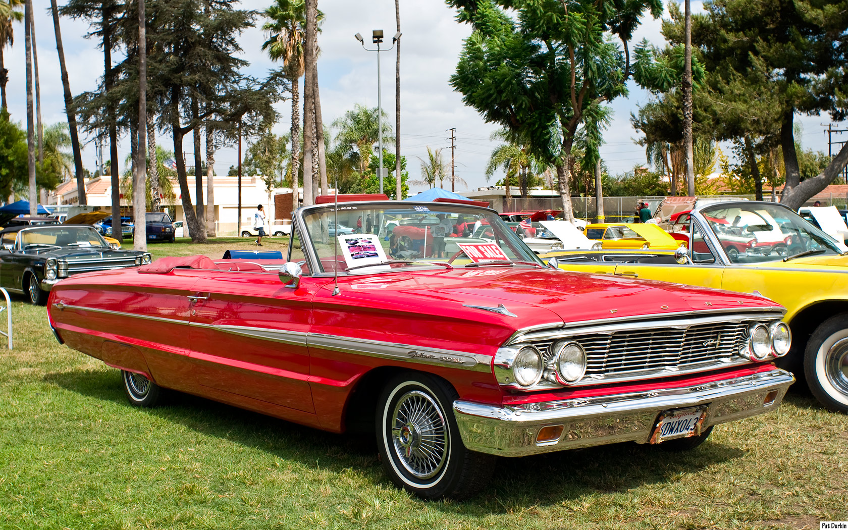 FORD GALAXIE 500 red