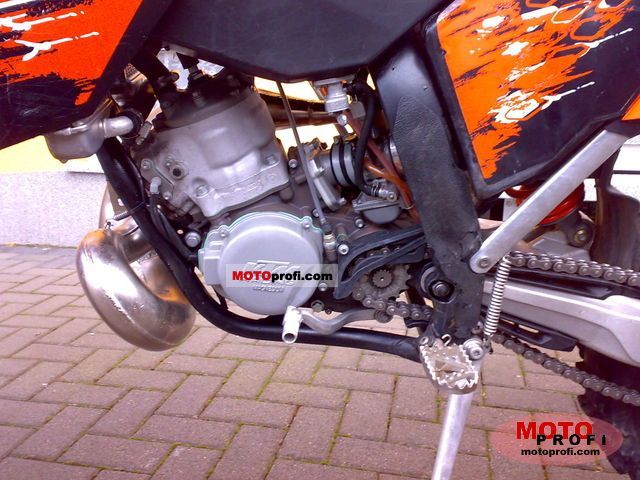 KTM 200 EXC engine