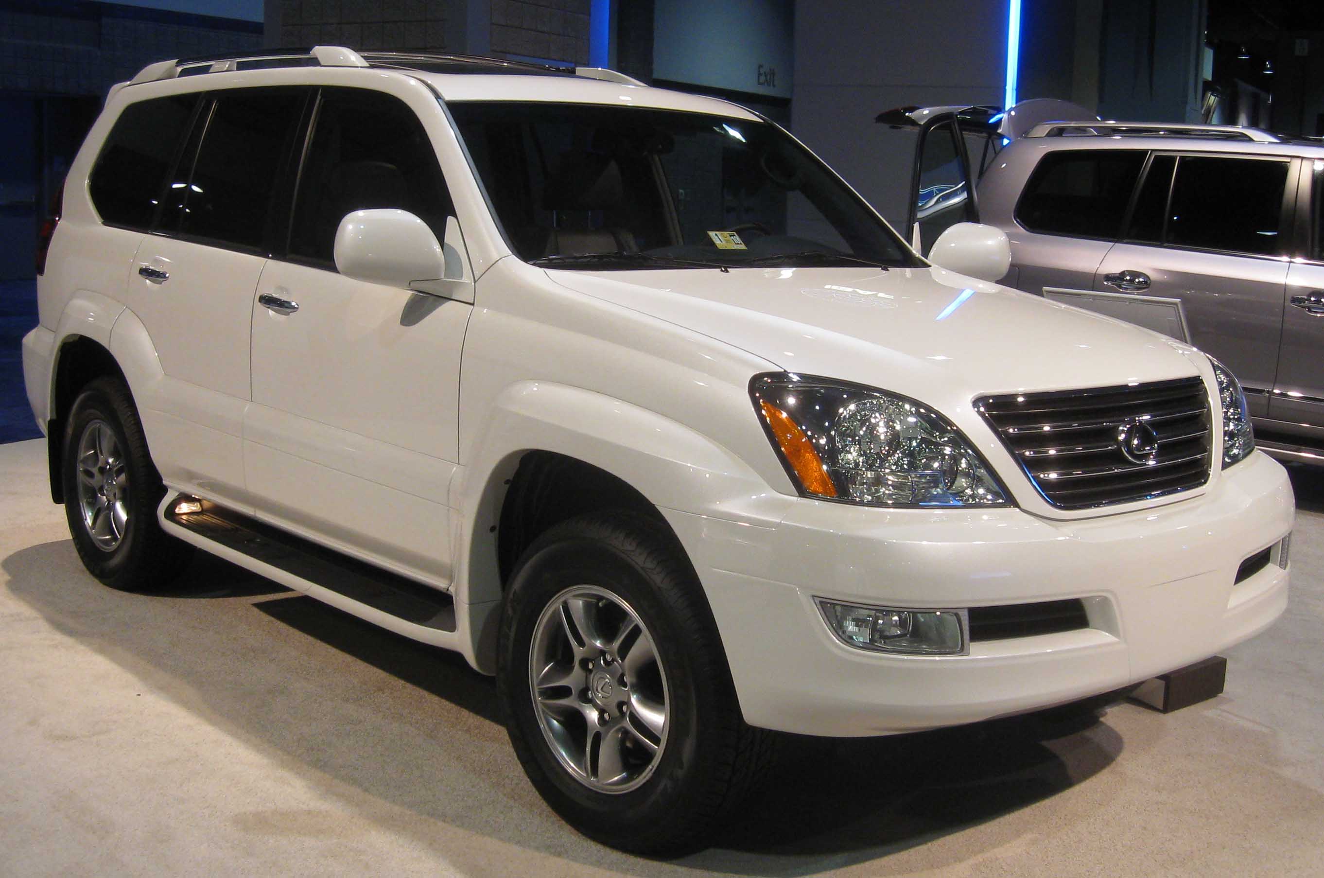 LEXUS GX - Review and photos
