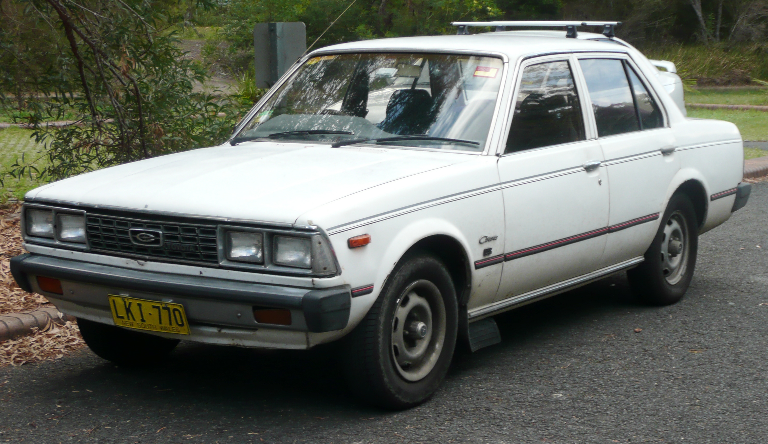 TOYOTA CORONA Review And Photos