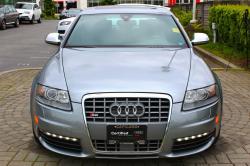AUDI S6 5.2 red