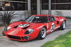 FORD GT 40 red