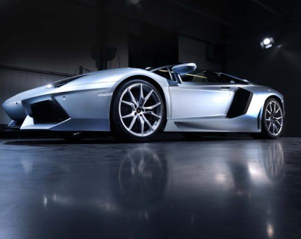 Keep adoring: Lamborghini Aventador LP 700-4 Roadster 