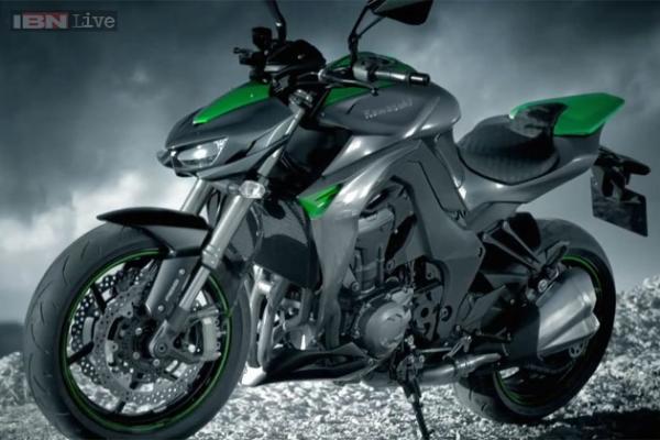 The revamped Kawasaki Z1000 offers speed and excitement to enthusiasts