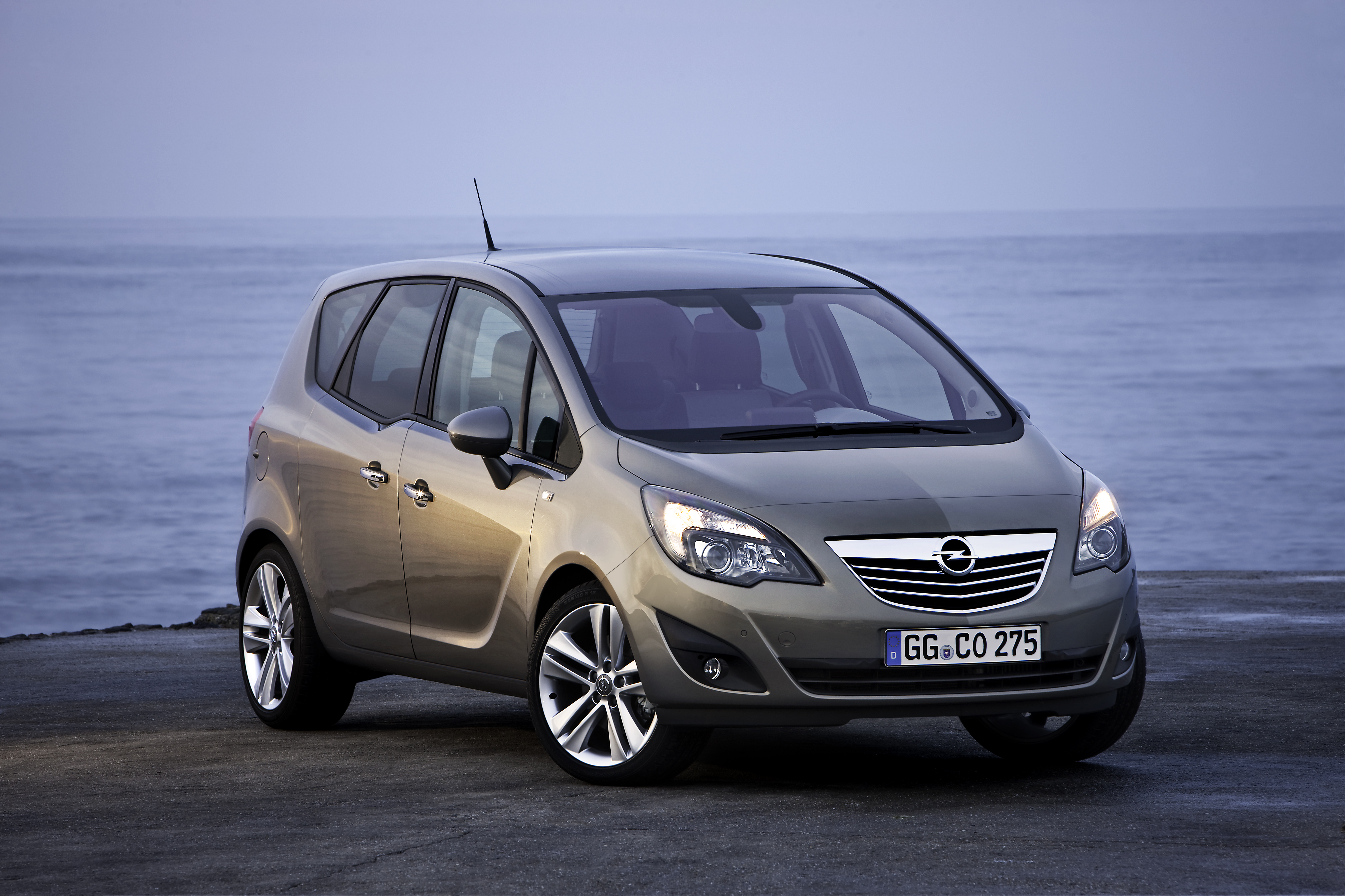 Опель мерива б 2012. Опель Мерива 2. Opel Meriva b. Опель Мерива 2014. Opel Meriva 2012.