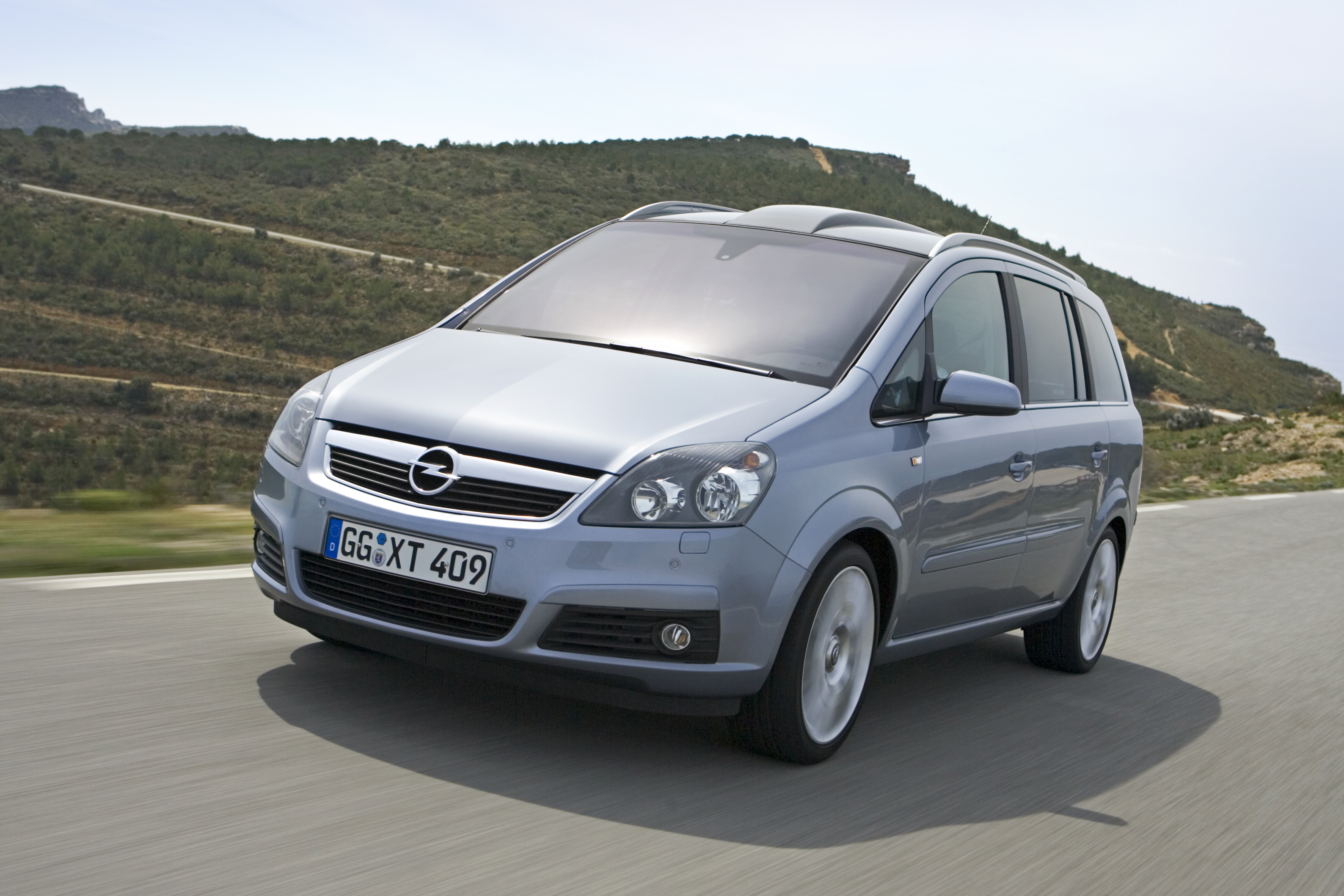 Opel zafira b купить