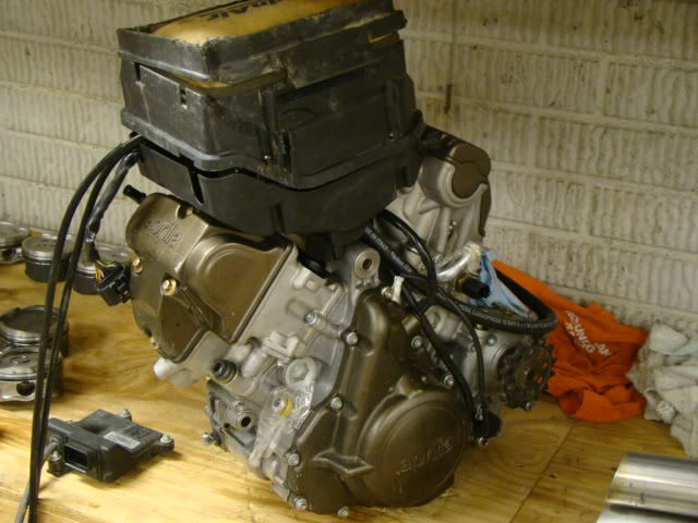 APRILIA SXV engine