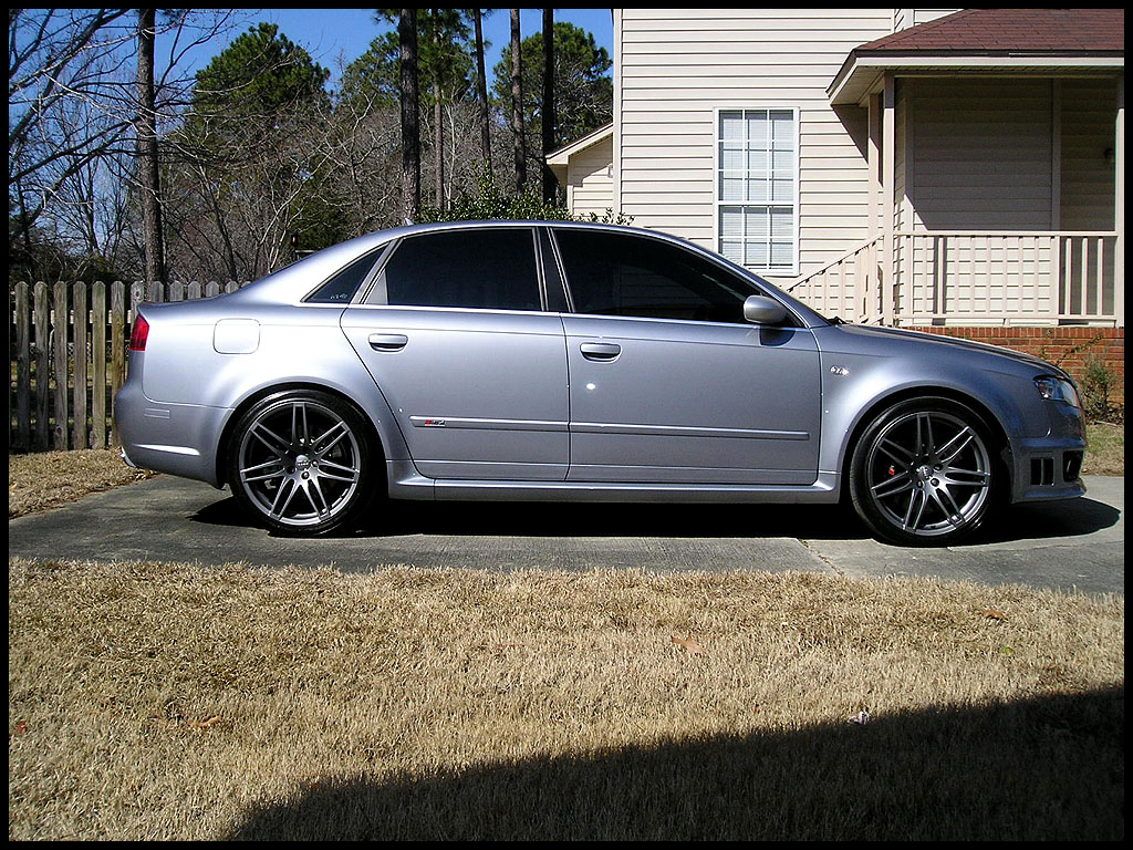 AUDI RS4 silver