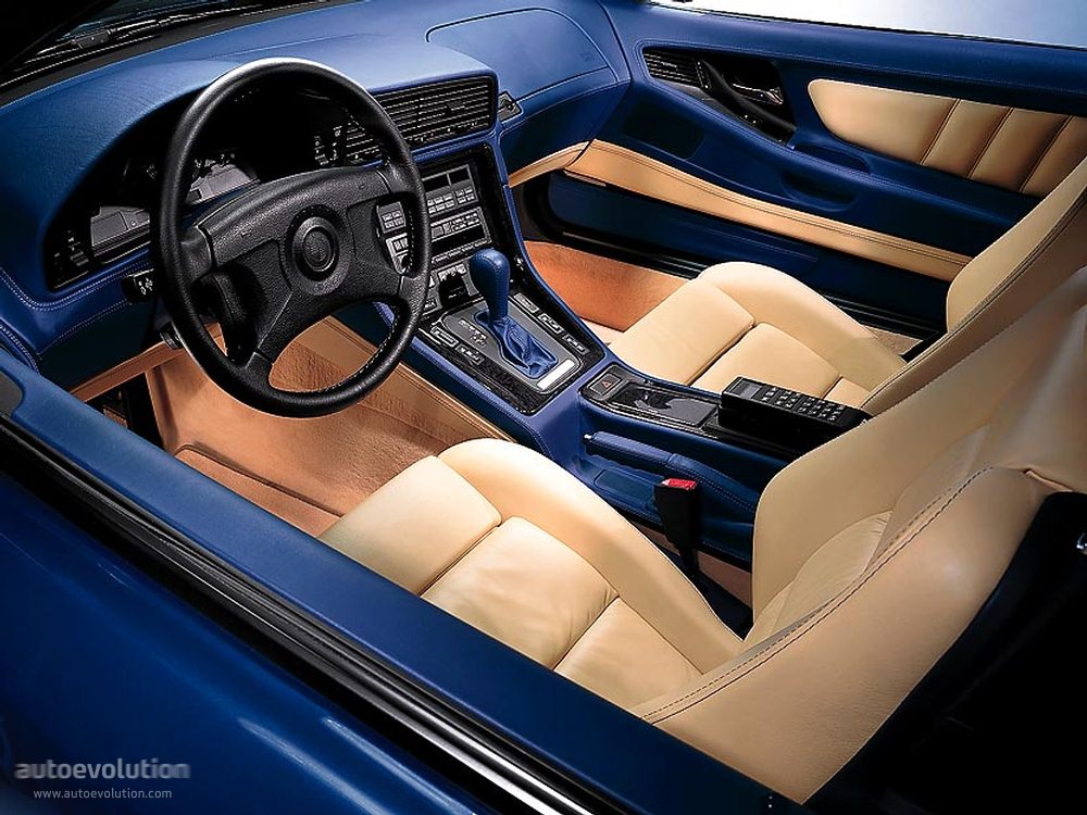 BMW 8 SERIES interior