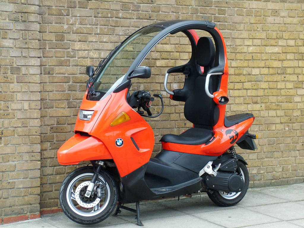 BMW C1 red