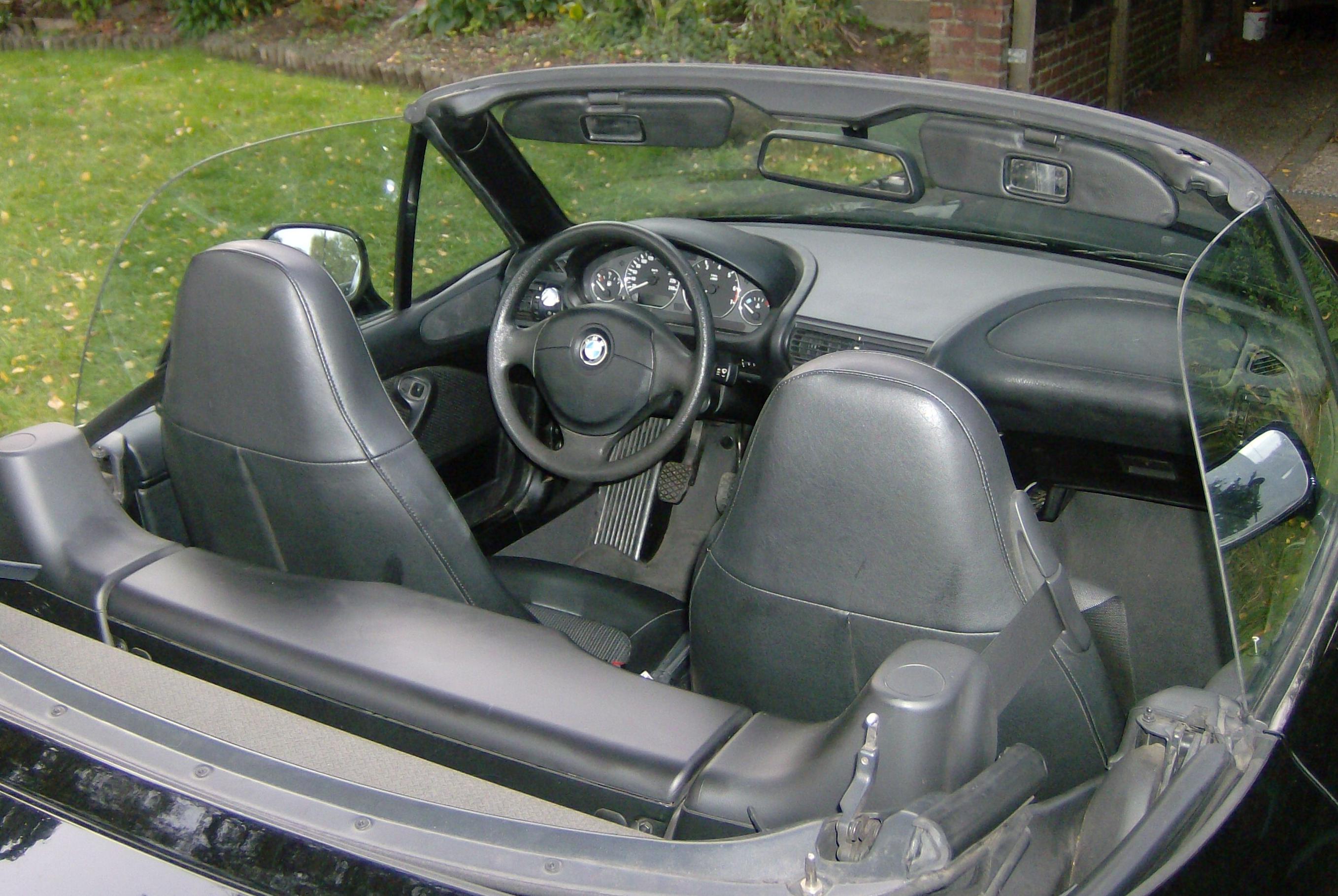 BMW Z3 1.8 interior