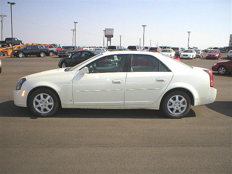 CADILLAC CTS white
