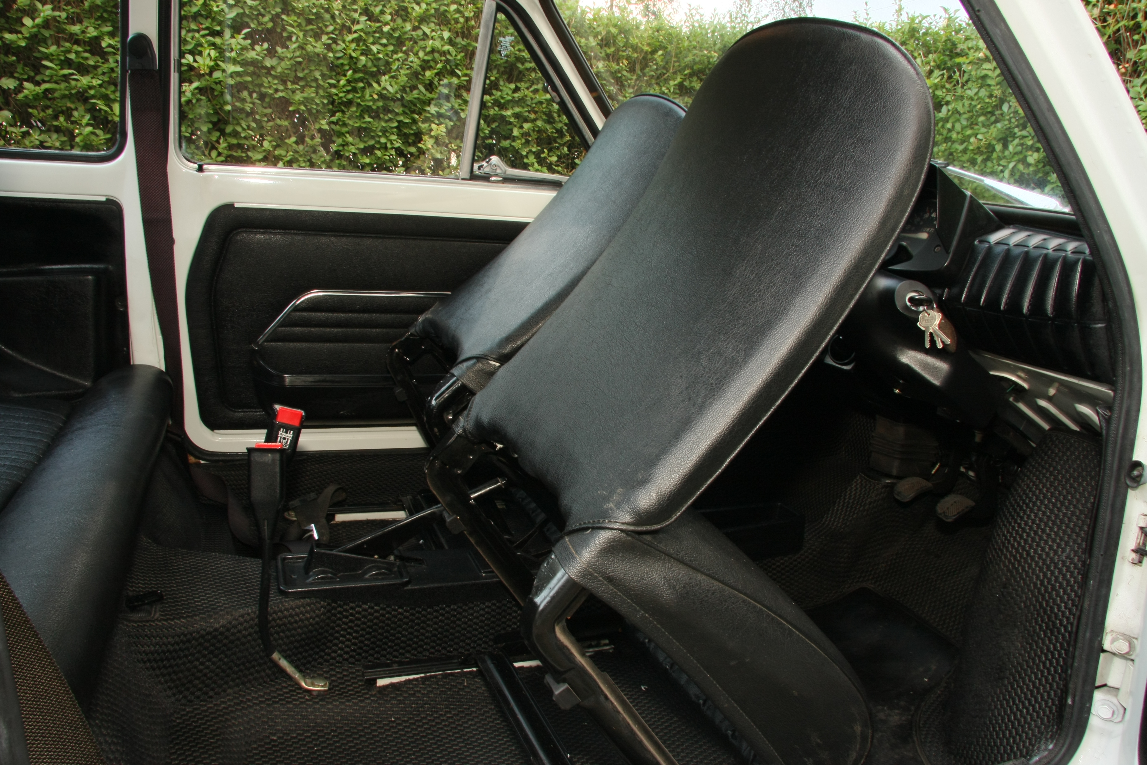 FIAT 126 interior