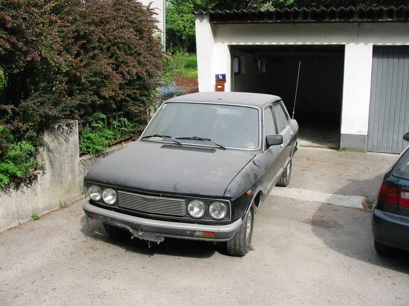 FIAT 132 black