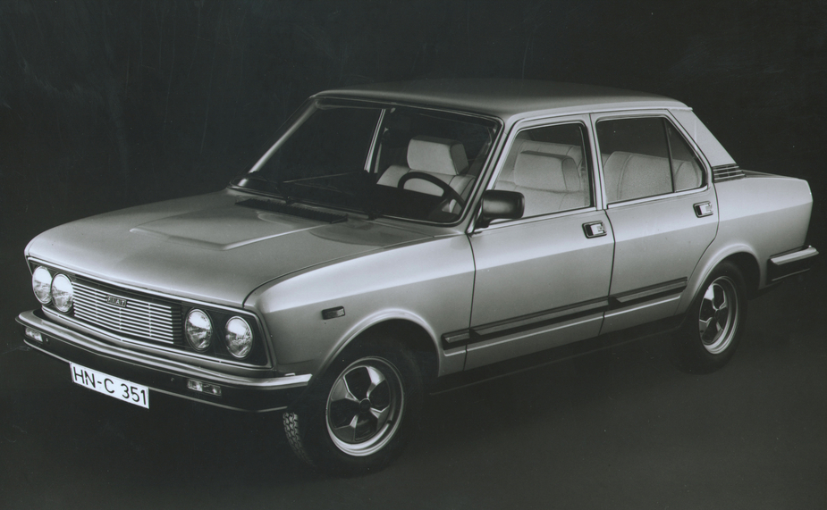 FIAT 132 white