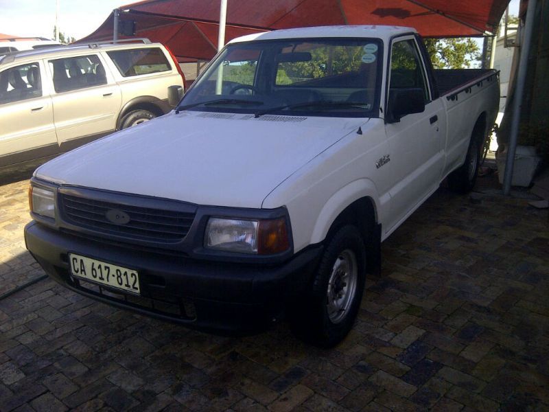 FORD COURIER 1.8 engine
