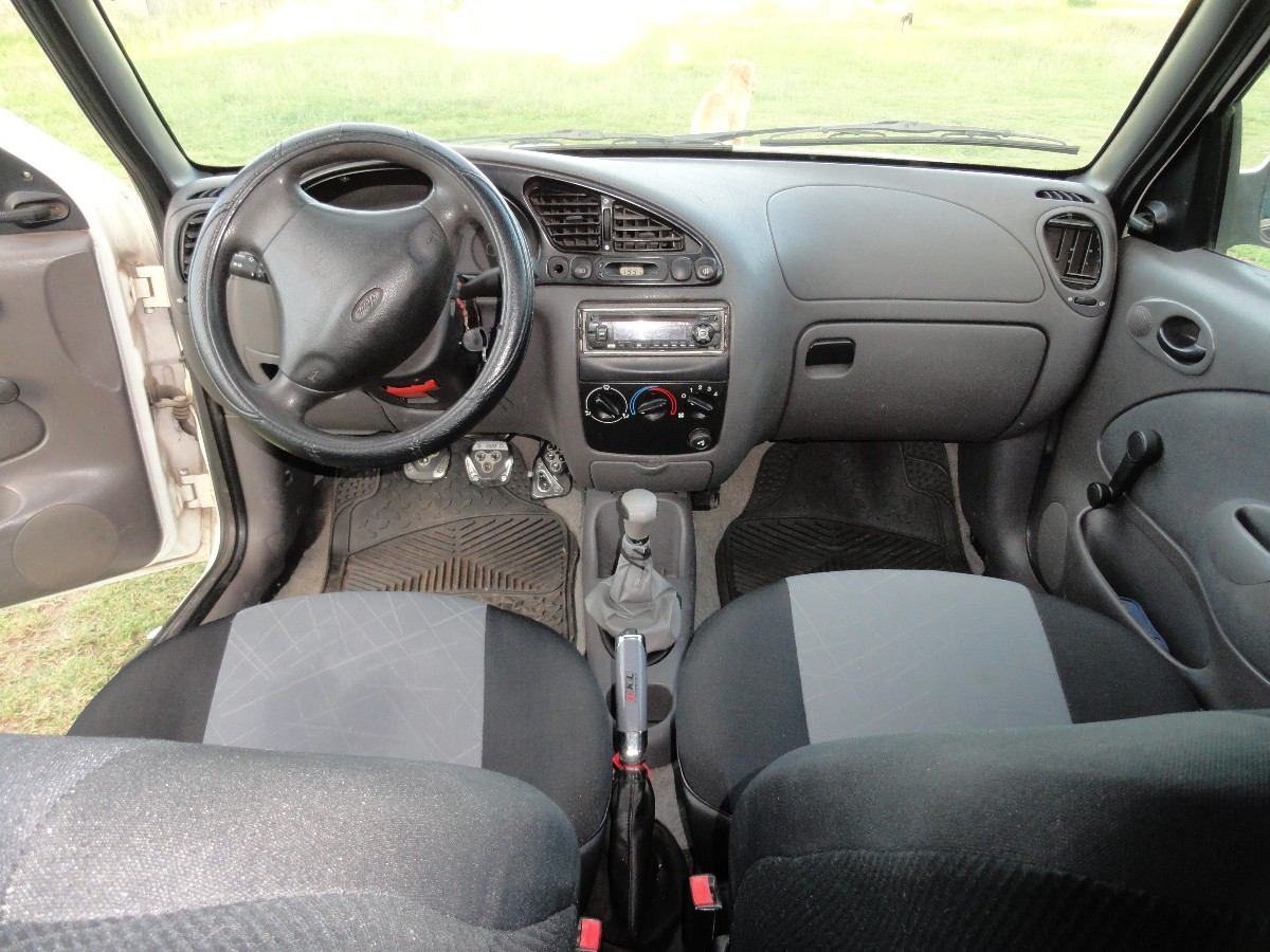 Ford courier 1.8 #2
