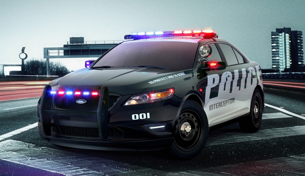 FORD CROWN POLICE