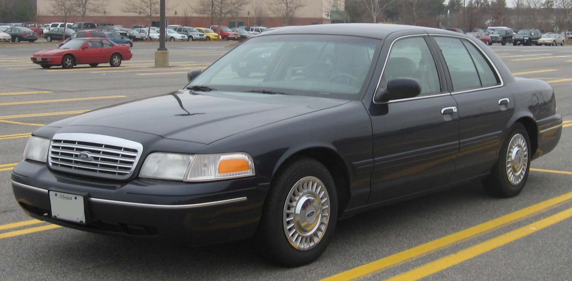 FORD CROWN VICTORIA green