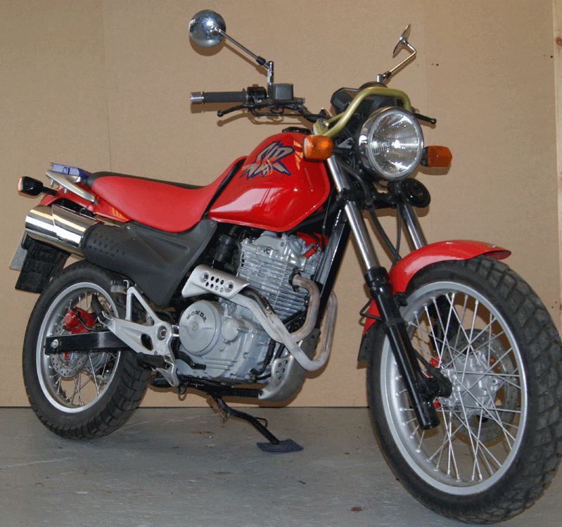 HONDA SLR 650 red