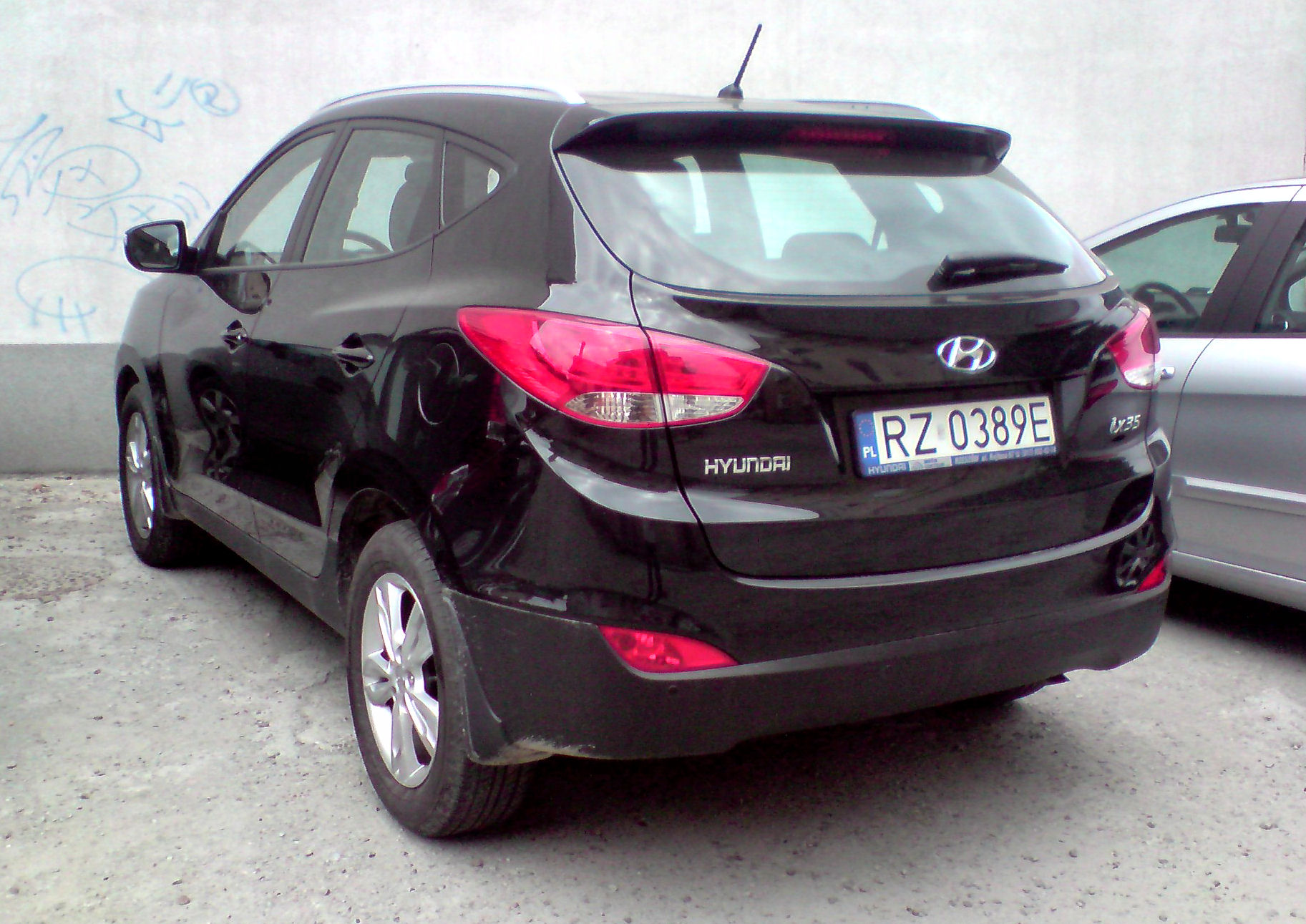 HYUNDAI IX35 black