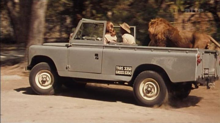LAND ROVER 109 brown
