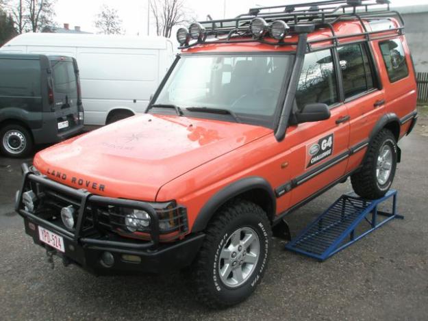 LAND ROVER DISCOVERY 2 G4 brown