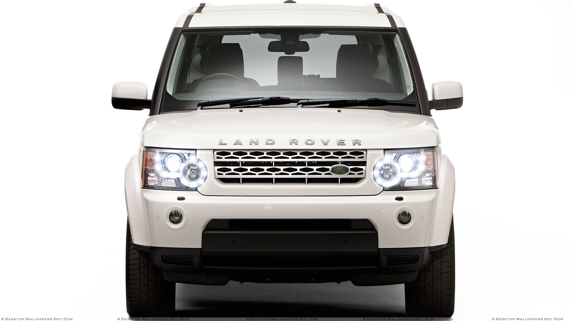 LAND ROVER DISCOVERY white