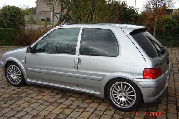 PEUGEOT 106