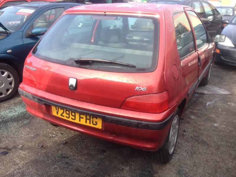 PEUGEOT 106 red