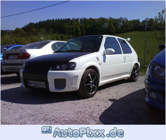 PEUGEOT 106 white