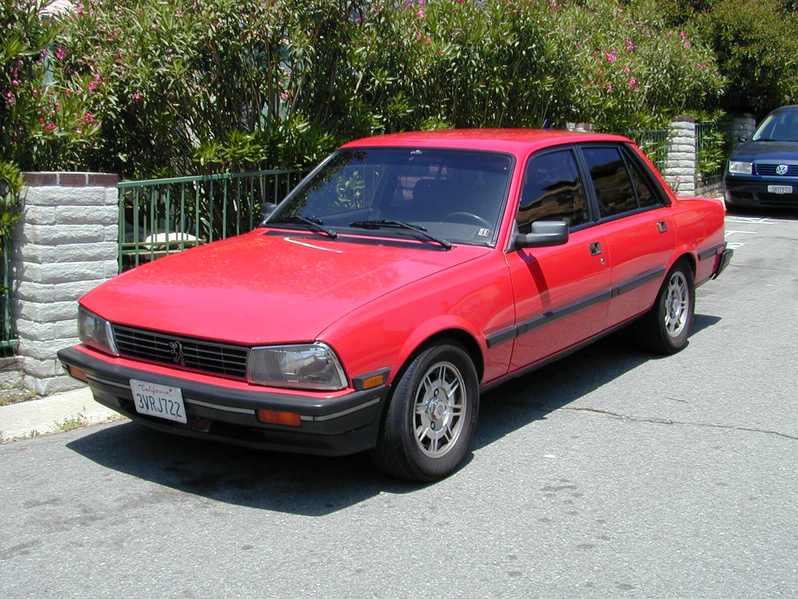 PEUGEOT 505 red
