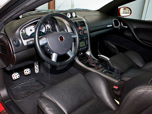 PONTIAC GTO interior