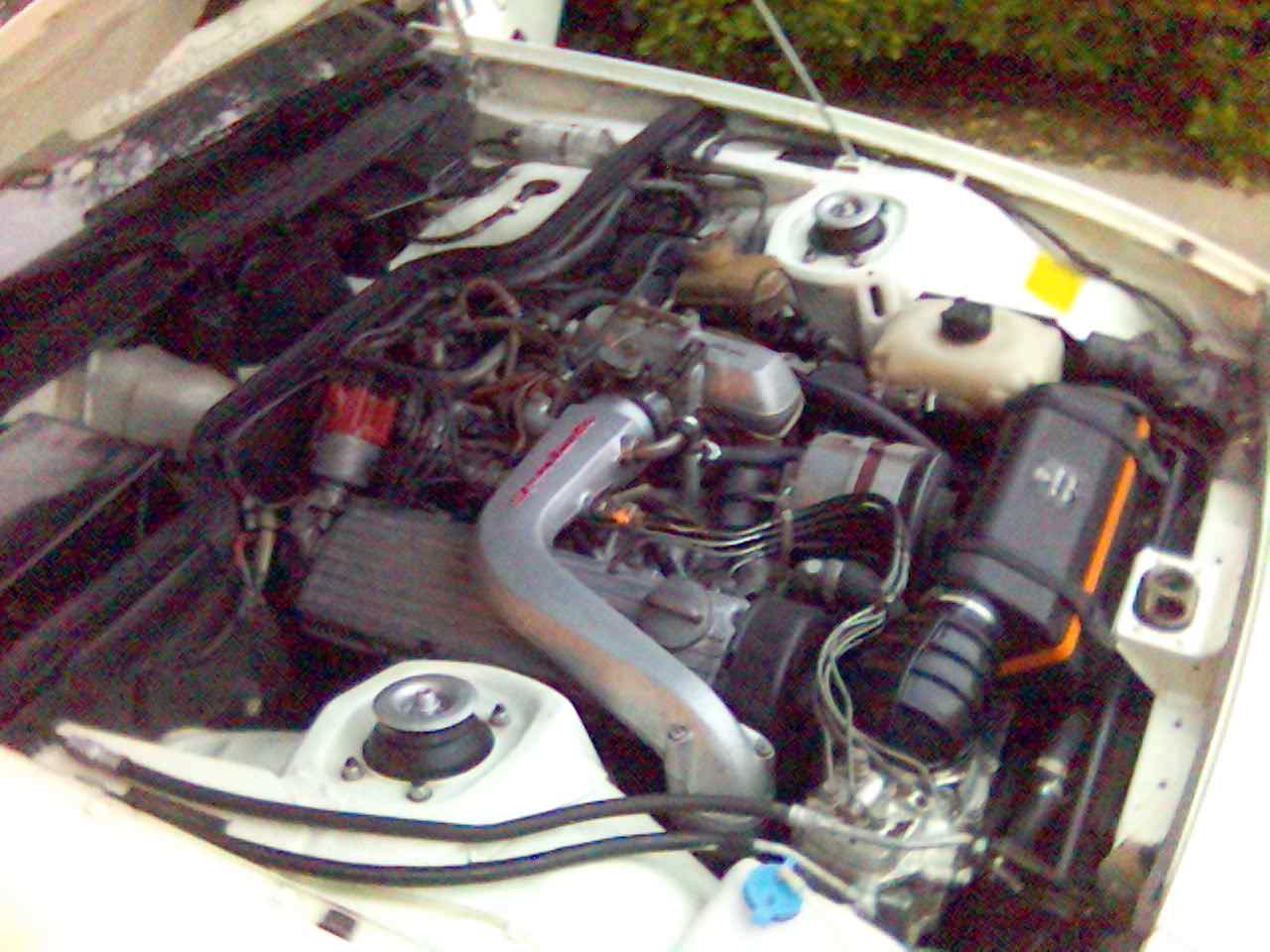 PORSCHE 924 engine
