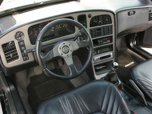 SAAB 9000 AERO interior