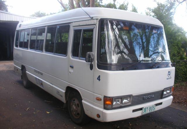 TOYOTA COASTER red