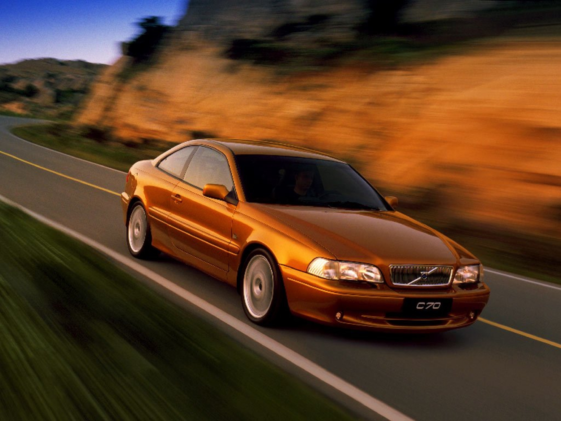 VOLVO S 70 brown