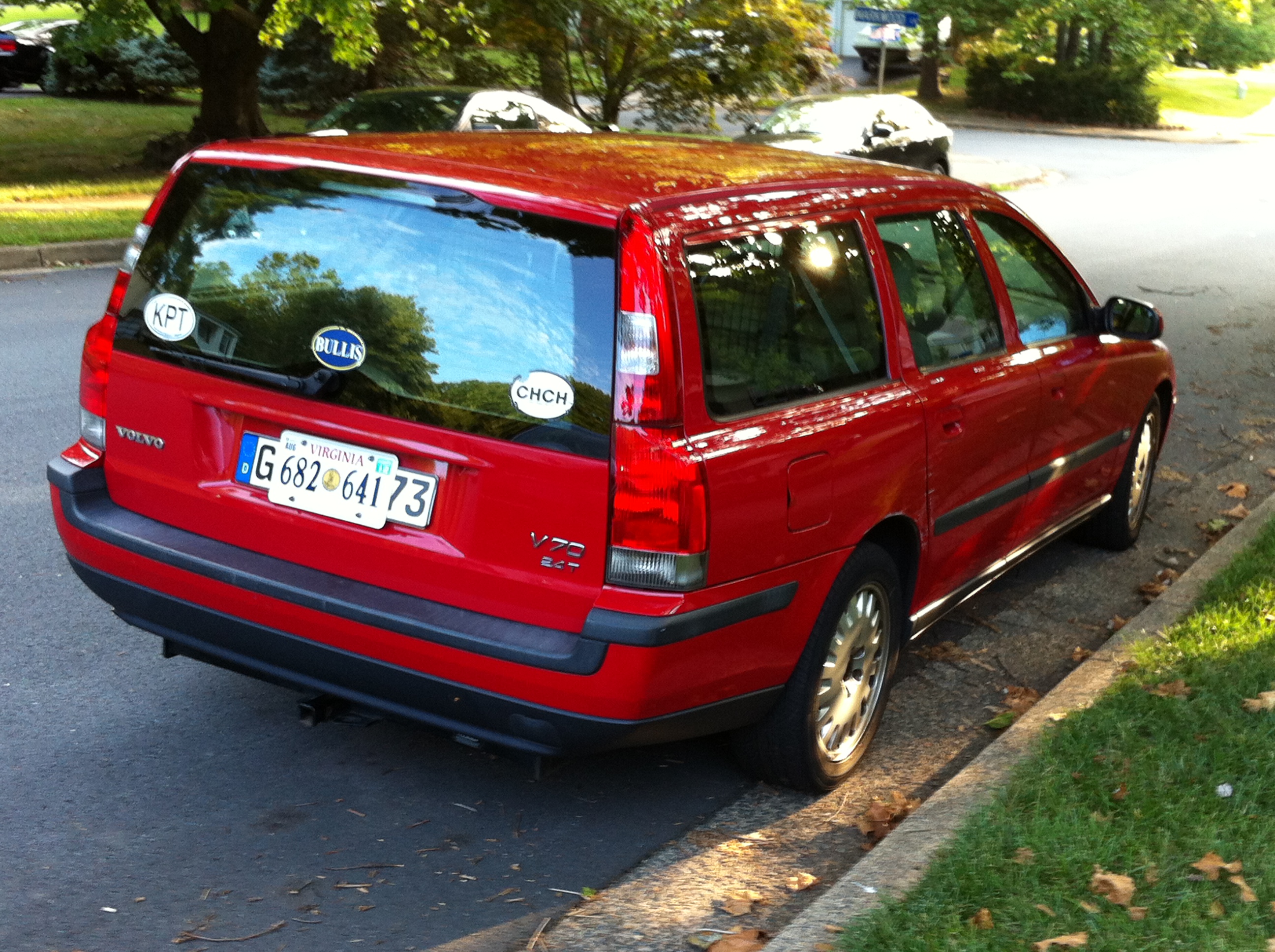 VOLVO S 70 red