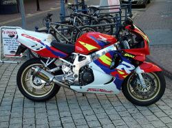 Honda CBR 919RR Fireblade