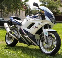 Yamaha FZR1000