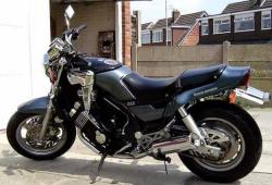 Yamaha FZX750