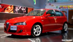 ALFA ROMEO 147 1.6 red