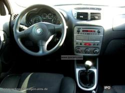 ALFA ROMEO 147 green