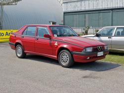 ALFA ROMEO 75 2.0 red