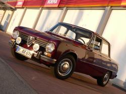 alfa romeo giulia 1300 super