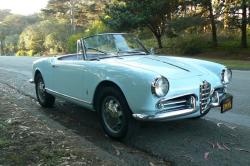 ALFA ROMEO GIULIETTA SPIDER interior